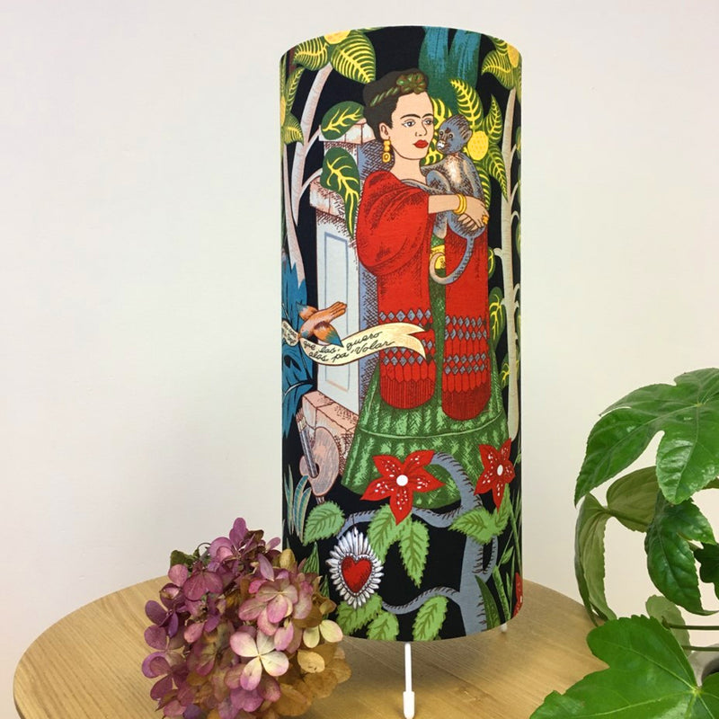 Frida's Garden Table Lamp in Black